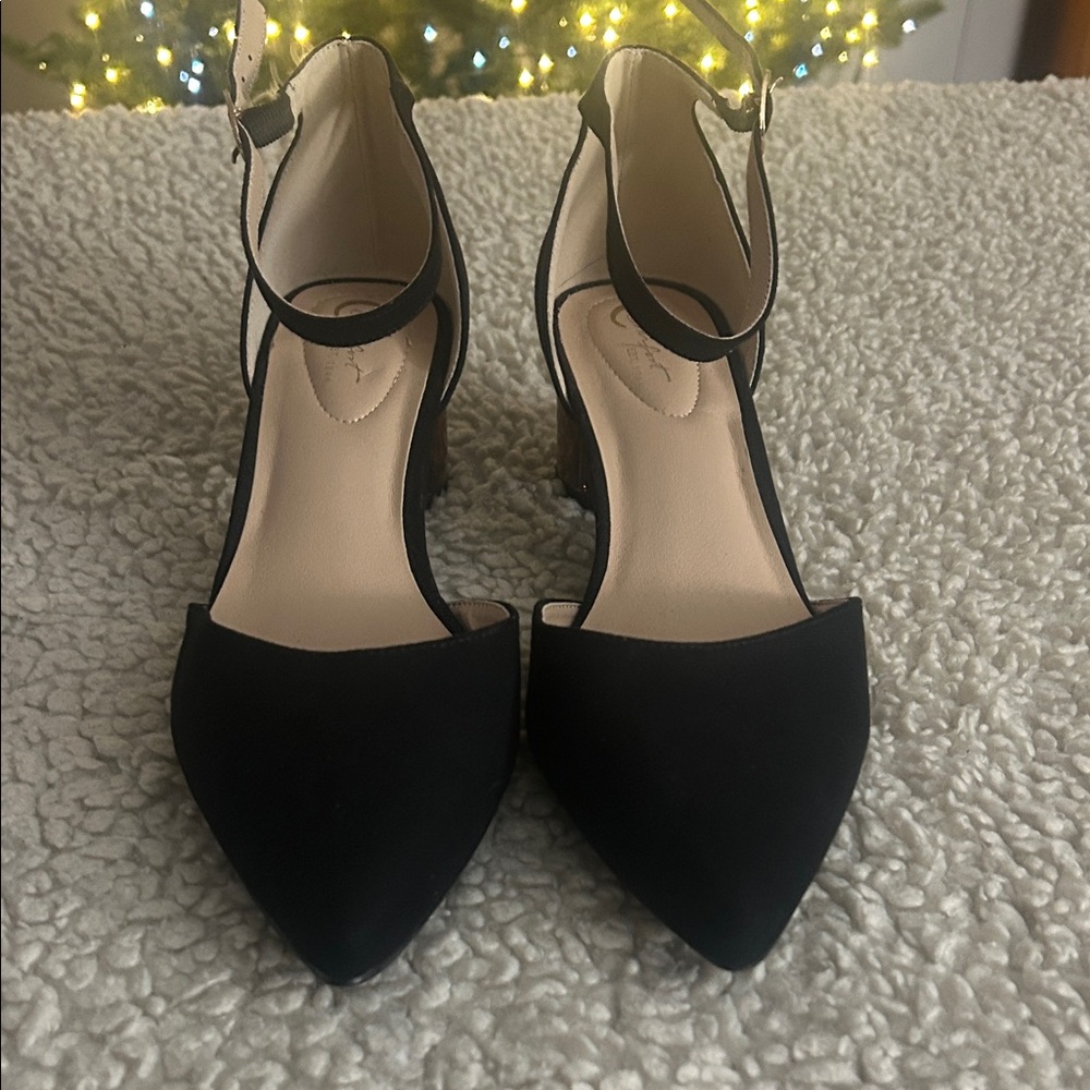 Chic Black Ankle Strap Heels